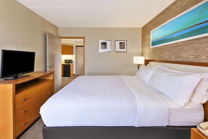 Room 34 of 61
