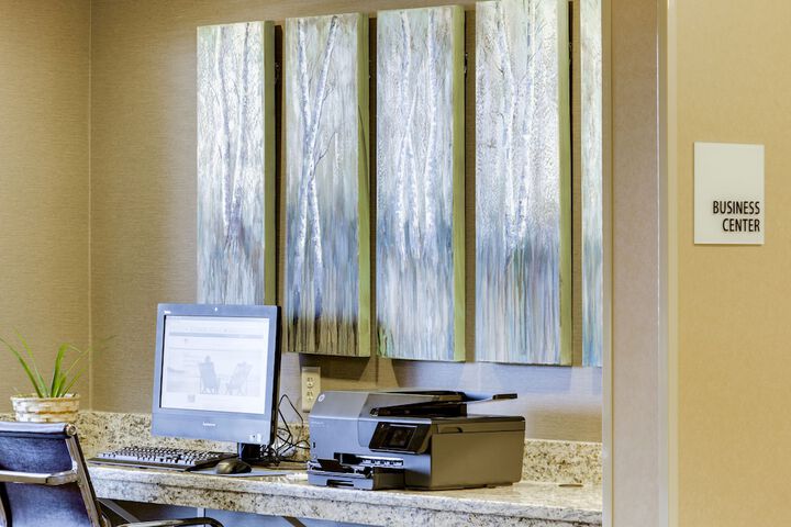 Holiday Inn Express & Suites Nevada by IHG