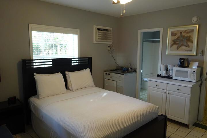 Room 29 of 141