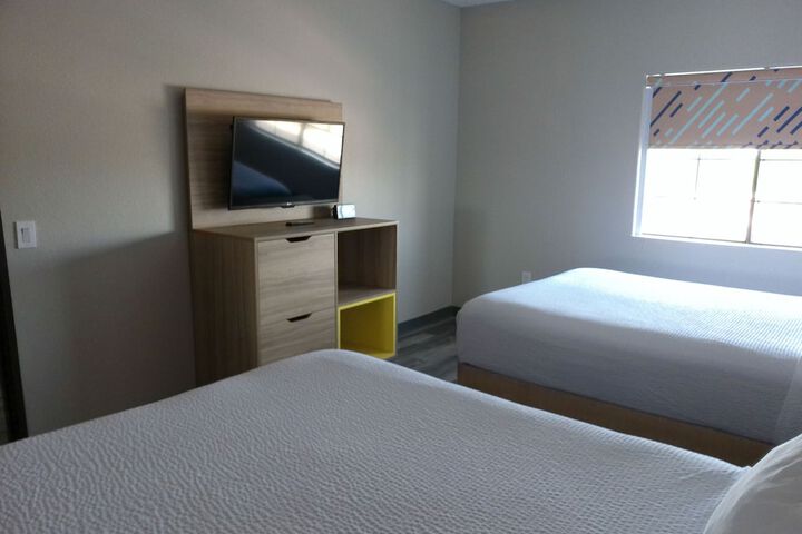 Room 92 of 143