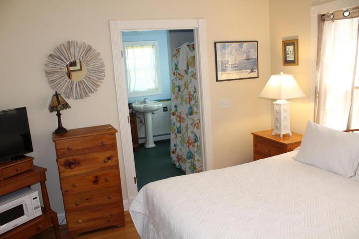 West Tisbury Inn