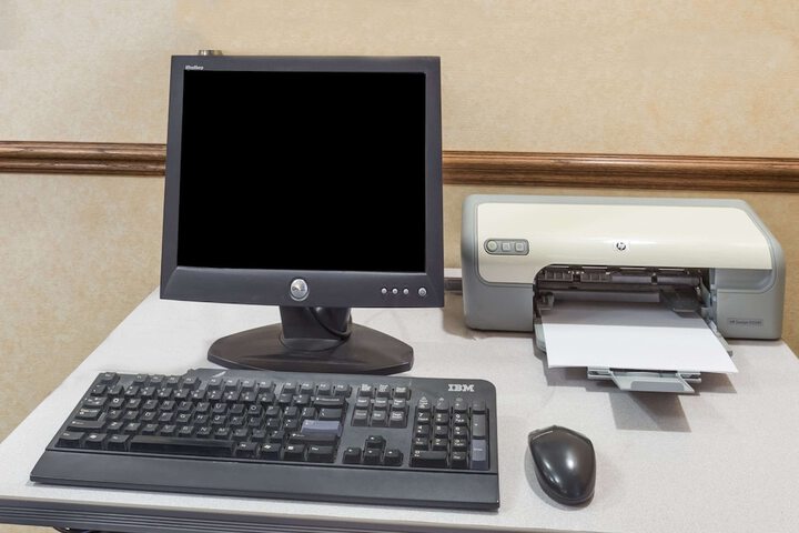 Business Center 36 of 36