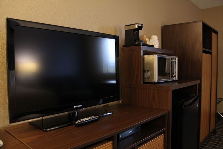 Room 53 of 68