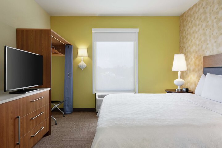Room 18 of 43