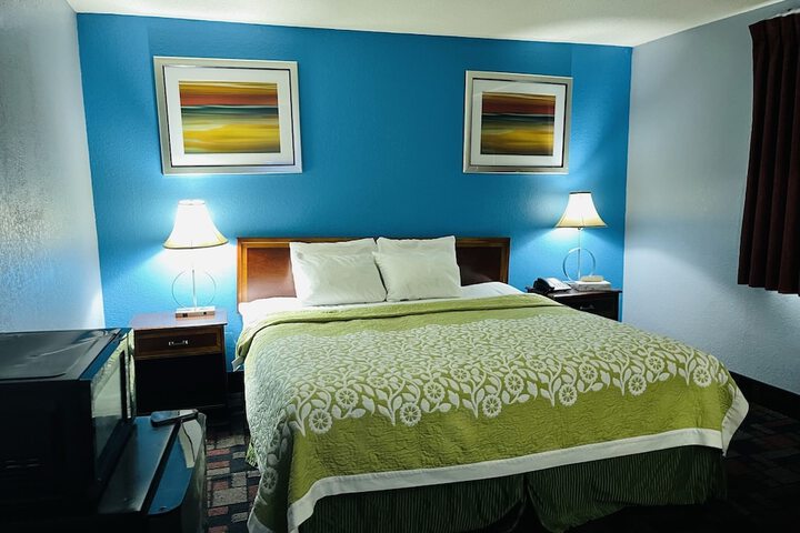 Rodeway Inn Whitehall