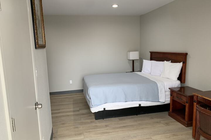 Room 17 of 31