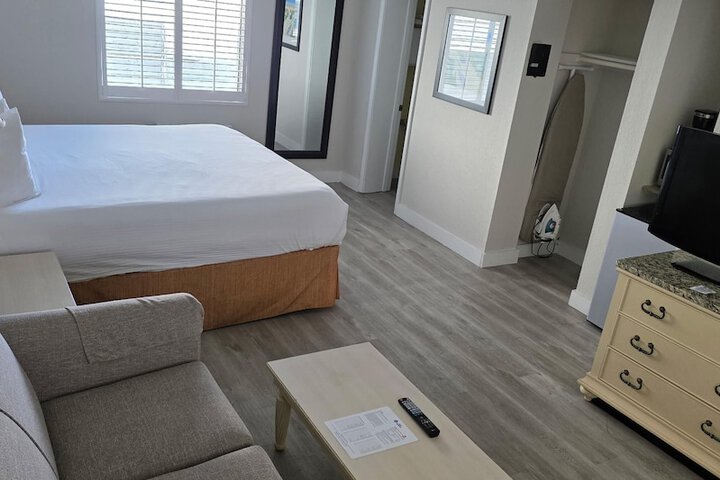 Best Western Ocean Sands Beach Resort