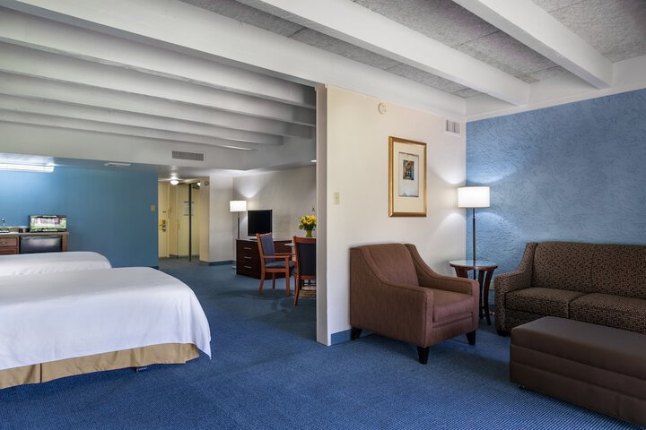 Room 20 of 29