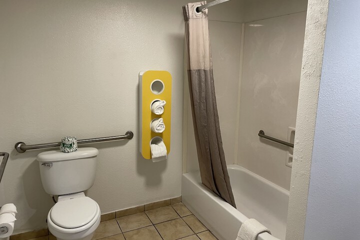 Room 14 of 50