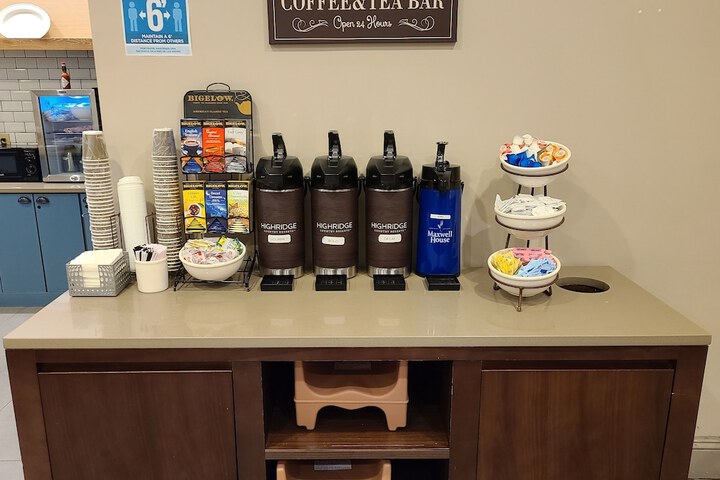 Breakfast/Coffee Service 28 of 33