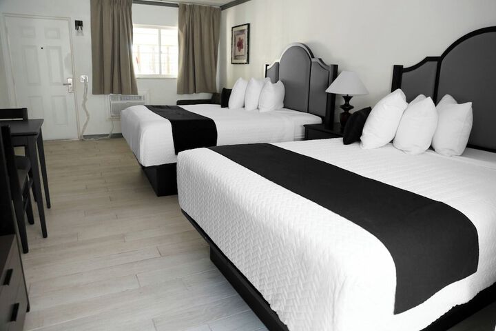Holiday Isles Resort