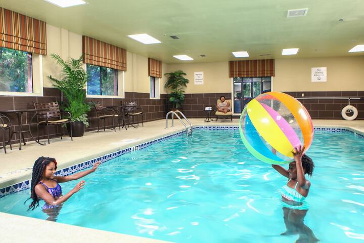 Pool 21 of 81