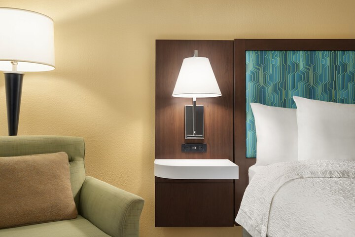 Room 14 of 40