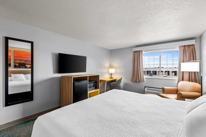Days Inn by Wyndham Carroll
