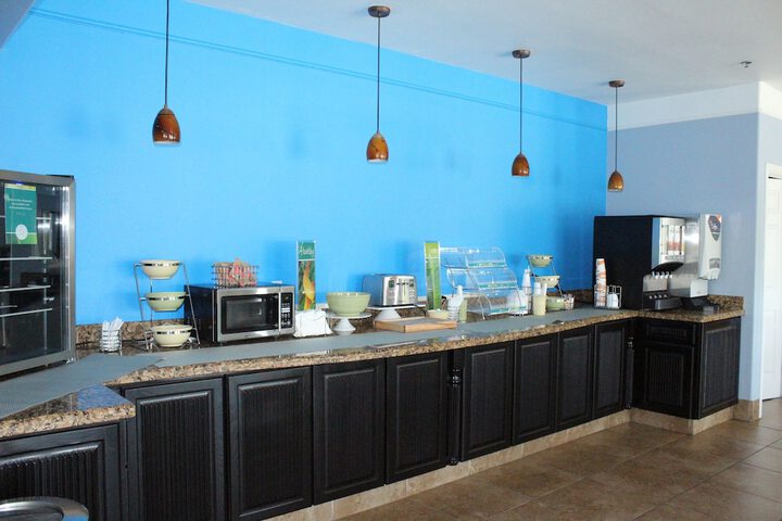 Breakfast/Coffee Service 57 of 65