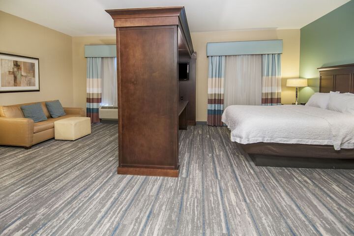 Hampton Inn & Suites Baton Rouge / Port Allen