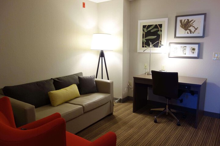 Room 12 of 18