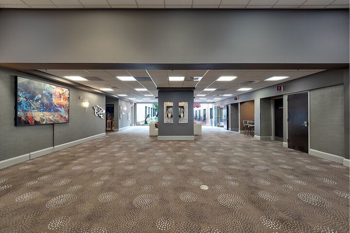 DoubleTree by Hilton Hotel Bloomington