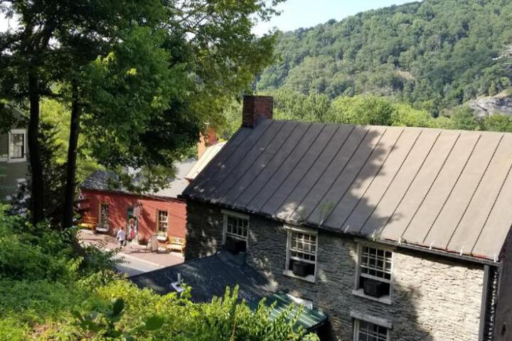 Towns Inn