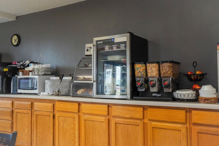 Breakfast/Coffee Service 61 of 72