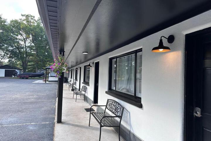 Star Gate Motel