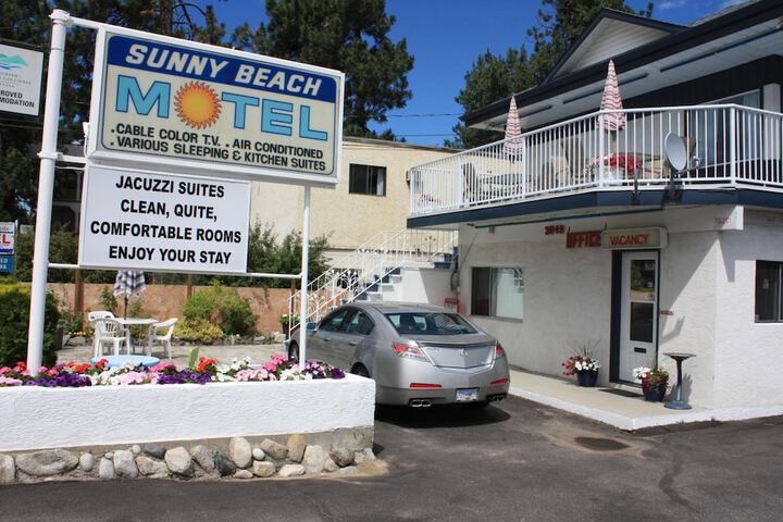 Hotel 3 of 67