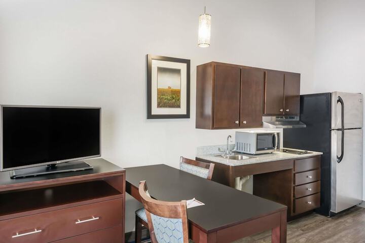 Room 12 of 26