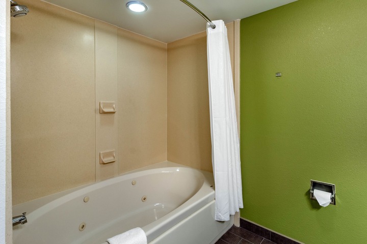 Sleep Inn & Suites Allendale