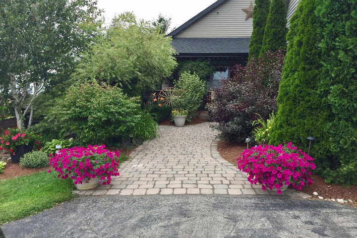 SERENITY RANCH BED & BREAKFAST