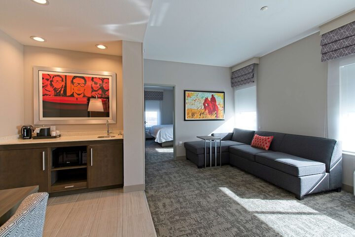 Room 9 of 25