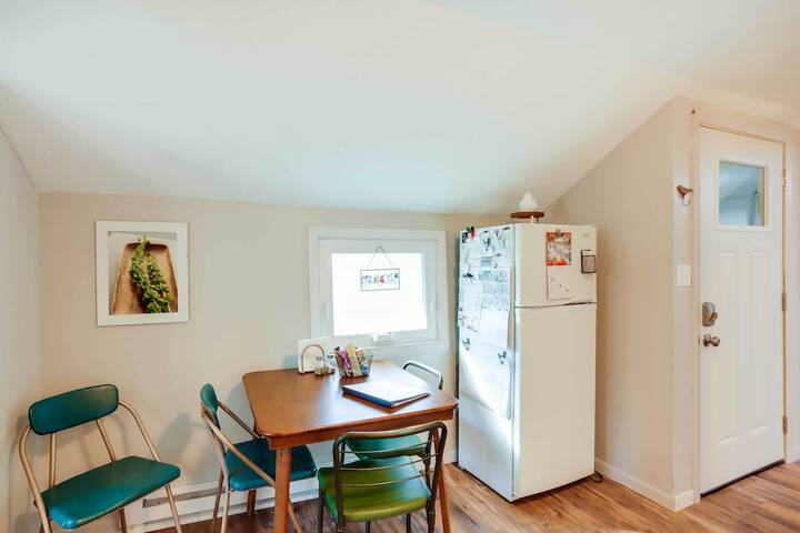 Cozy Norwalk Apt: Near Cedar Point & Kalahari!