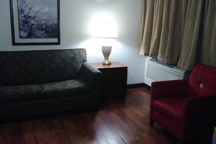 Room 78 of 100