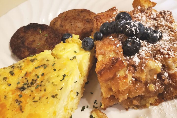 Breakfast/Coffee Service 139 of 242