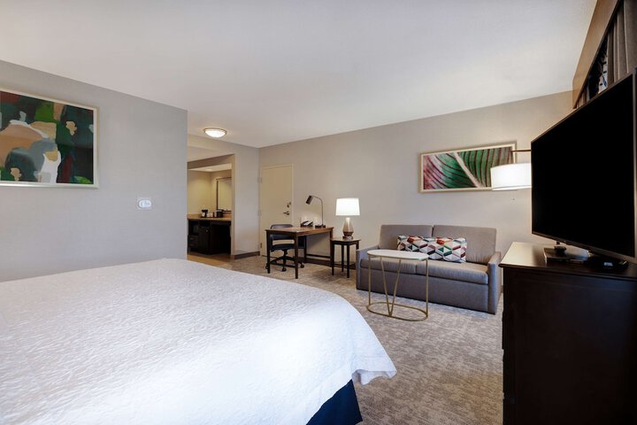 Room 30 of 54