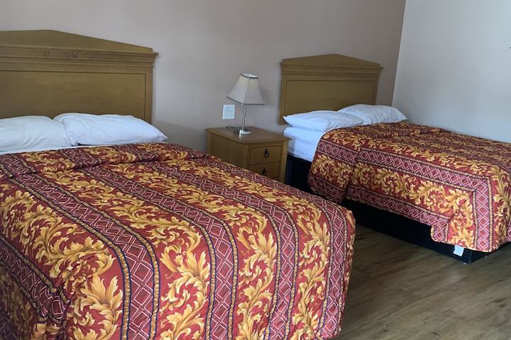 Room 6 of 23