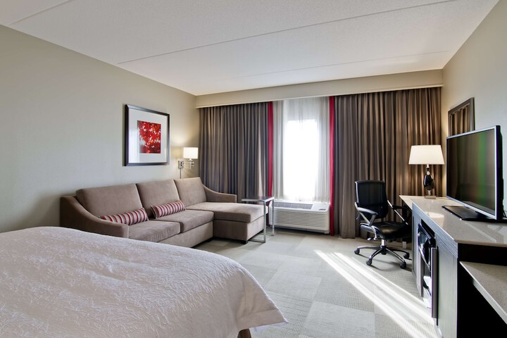 Room 18 of 48