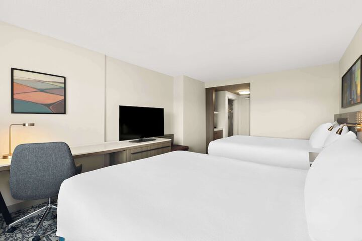 Room 28 of 42