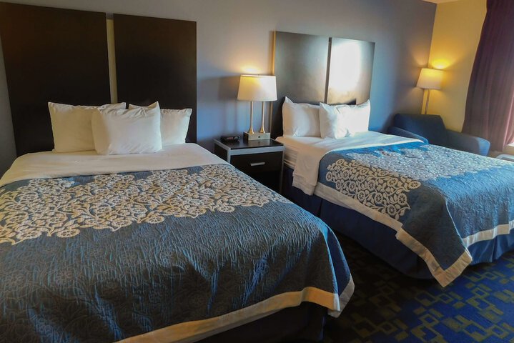 Room 34 of 43