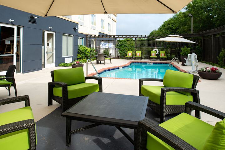 Pool 5 of 25