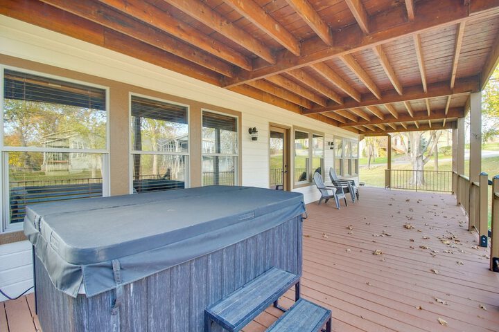 Pool Access Deck & Boat Slip: Monkey Island Oasis