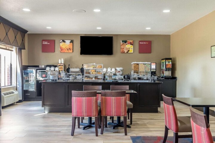 Comfort Suites St. Charles - St Louis