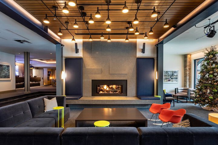 Hotel Interior 10 of 40