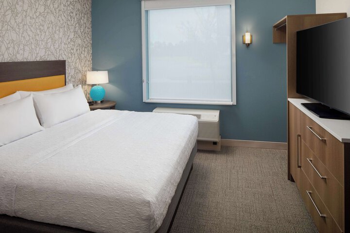 Room 8 of 24