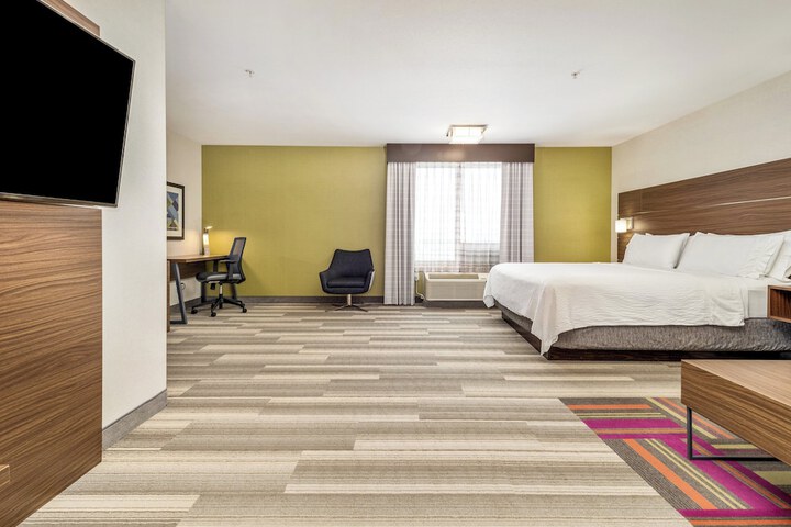 Room 50 of 348