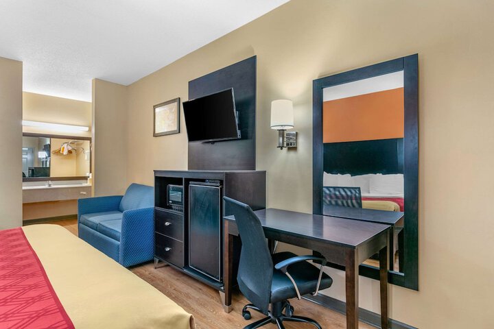 Room 19 of 34