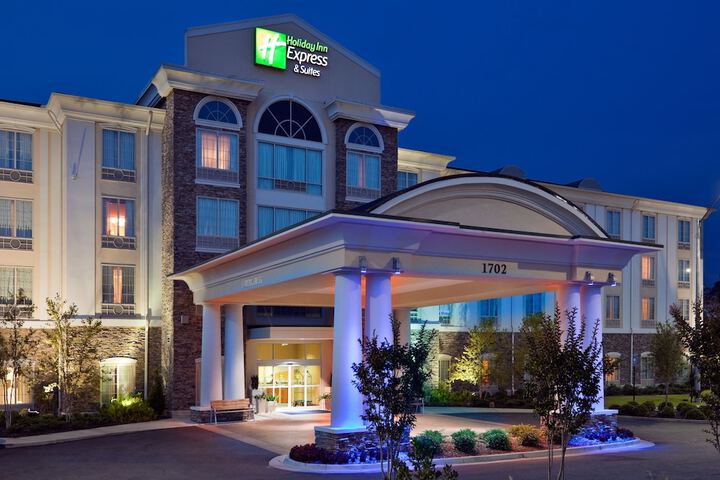 Hotel 3 of 51