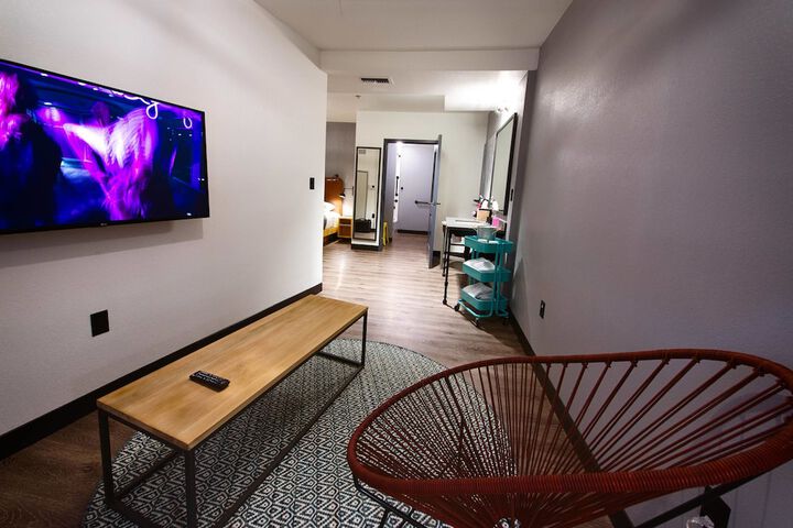 Room 29 of 54