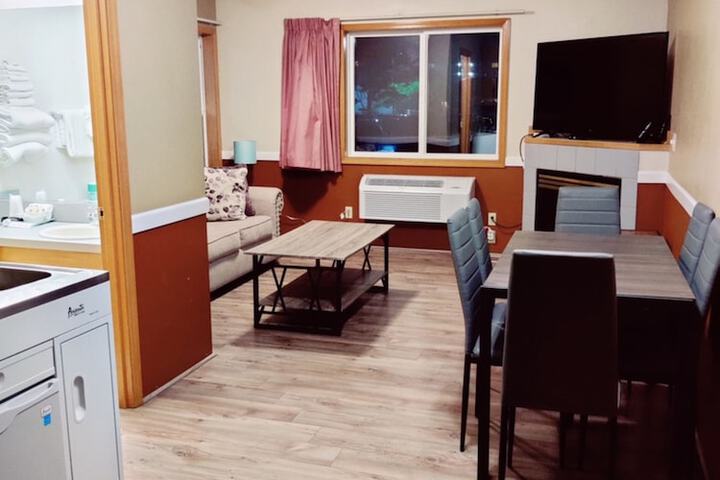 Room 52 of 84
