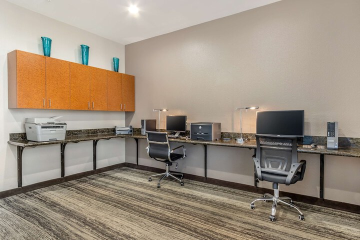 Business Center 42 of 42
