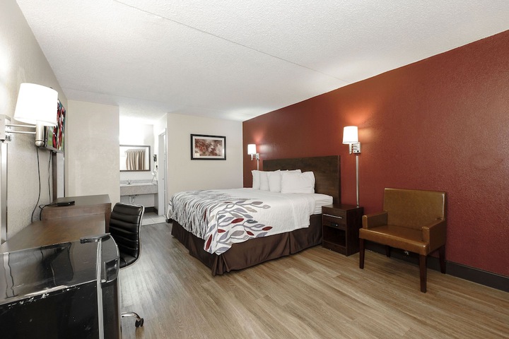 Room 15 of 28